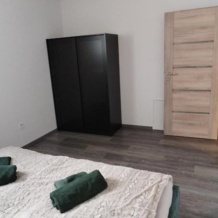 Apartman Pri Parku Solcany Exterior photo