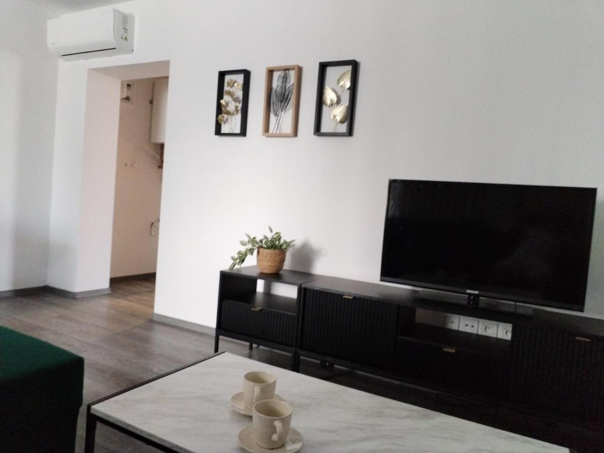 Apartman Pri Parku Solcany Exterior photo